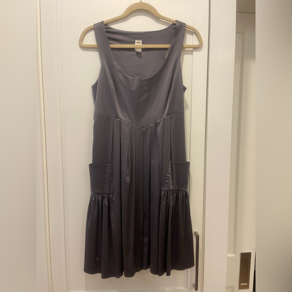 ABAETE Dress - Gray Satin Sleeveless Racerback Side Zip Dress with pockets - SZ8